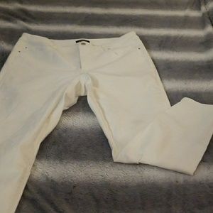 The Skinny Curvy Fit White Jeans